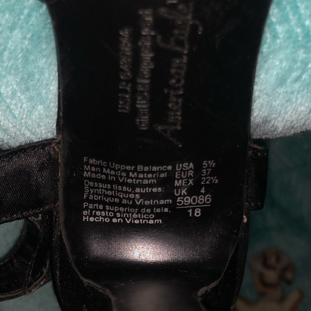 American Eagle strappy heels